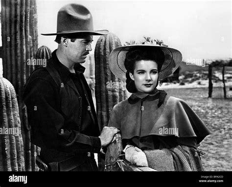 My Darling Clementine ! Un western classique de 1946 mettant en vedette Henry Fonda et une exploration poignante de la justice et de la vengeance dans l’Ouest sauvage!