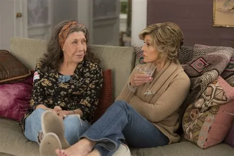  Grace and Frankie : Deux Femmes Divorcées qui Découvrent une Nouvelle Vie !